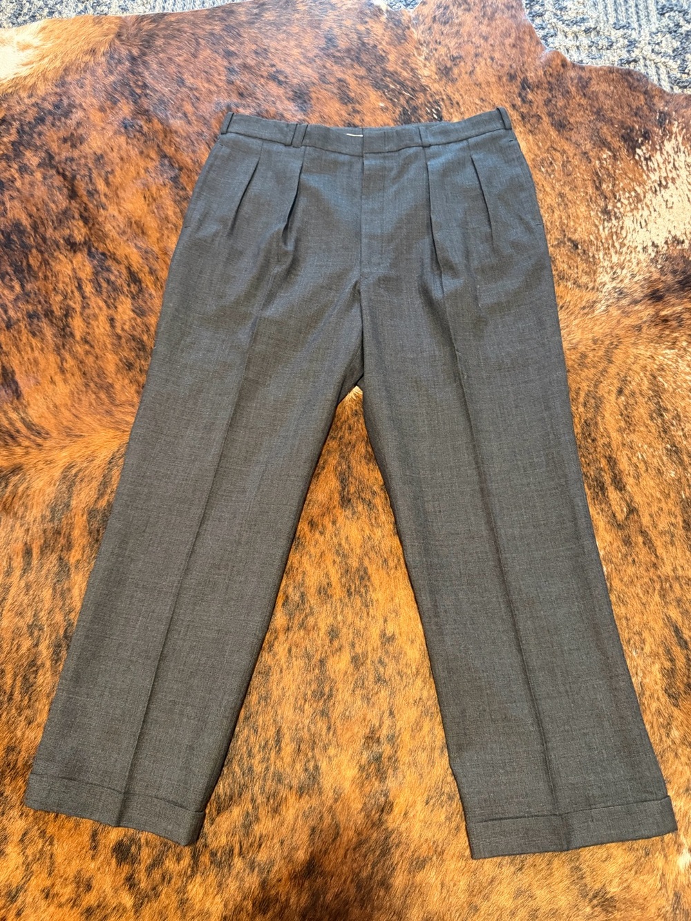 VTG 1988 Custom Tailored Wool Trousers 38x29 Pleated Cuffed Charcoal Hong Kong